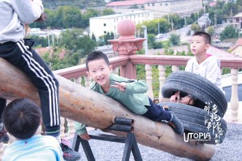 春天的乌托邦是生机勃勃的